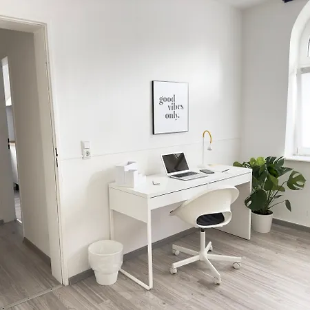 Apartment Moebliertes In Herne-mitte Mit Parkplatz, Arbeitsplatz, Wlan- Super Anbindung An Autobahnen Und Oepnv -fuer 1bis 3 Personen Herne