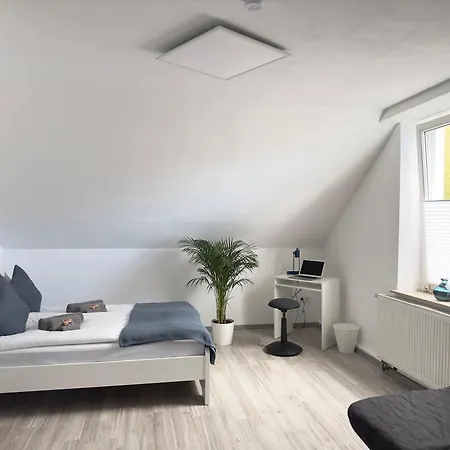 Apartmán Moebliertes In Herne-mitte Mit Parkplatz, Arbeitsplatz, Wlan- Super Anbindung An Autobahnen Und Oepnv -fuer 1bis 3 Personen *