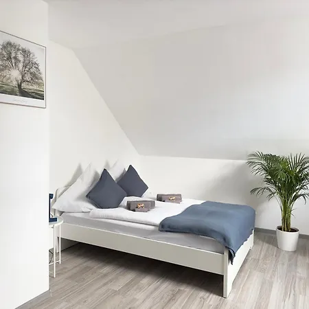 Moebliertes In Herne-mitte Mit Parkplatz, Arbeitsplatz, Wlan- Super Anbindung An Autobahnen Und Oepnv -fuer 1bis 3 Personen * Herne