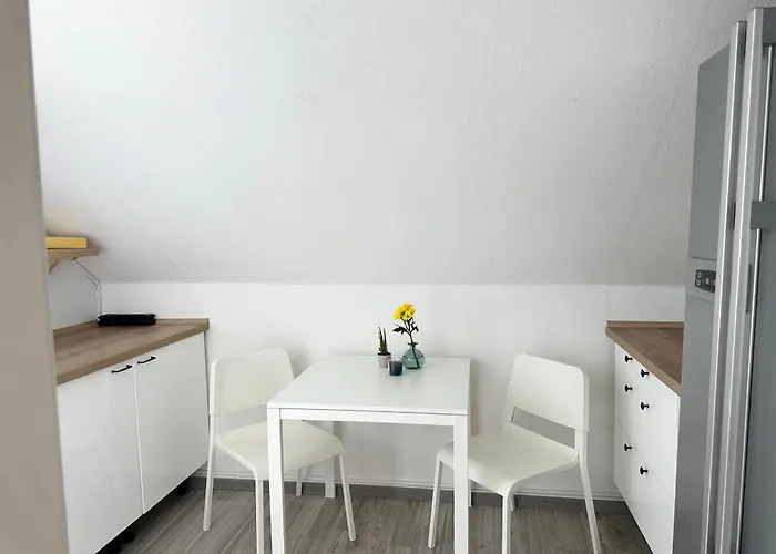 Moebliertes In Herne-mitte Mit Parkplatz, Arbeitsplatz, Wlan- Super Anbindung An Autobahnen Und Oepnv -fuer 1bis 3 Personen *