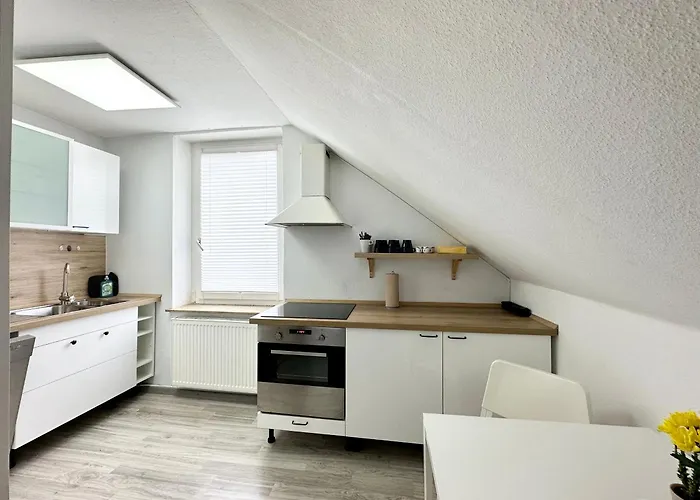 Moebliertes In Herne-mitte Mit Parkplatz, Arbeitsplatz, Wlan- Super Anbindung An Autobahnen Und Oepnv -fuer 1bis 3 Personen Lejlighed *