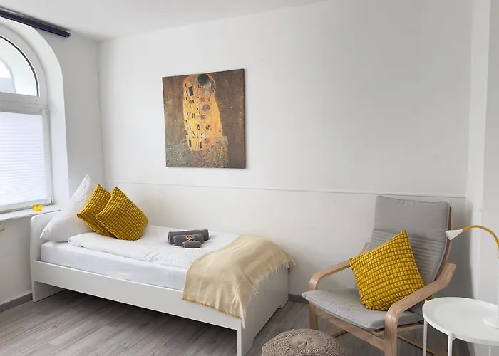 Moebliertes In Herne-mitte Mit Parkplatz, Arbeitsplatz, Wlan- Super Anbindung An Autobahnen Und Oepnv -fuer 1bis 3 Personen